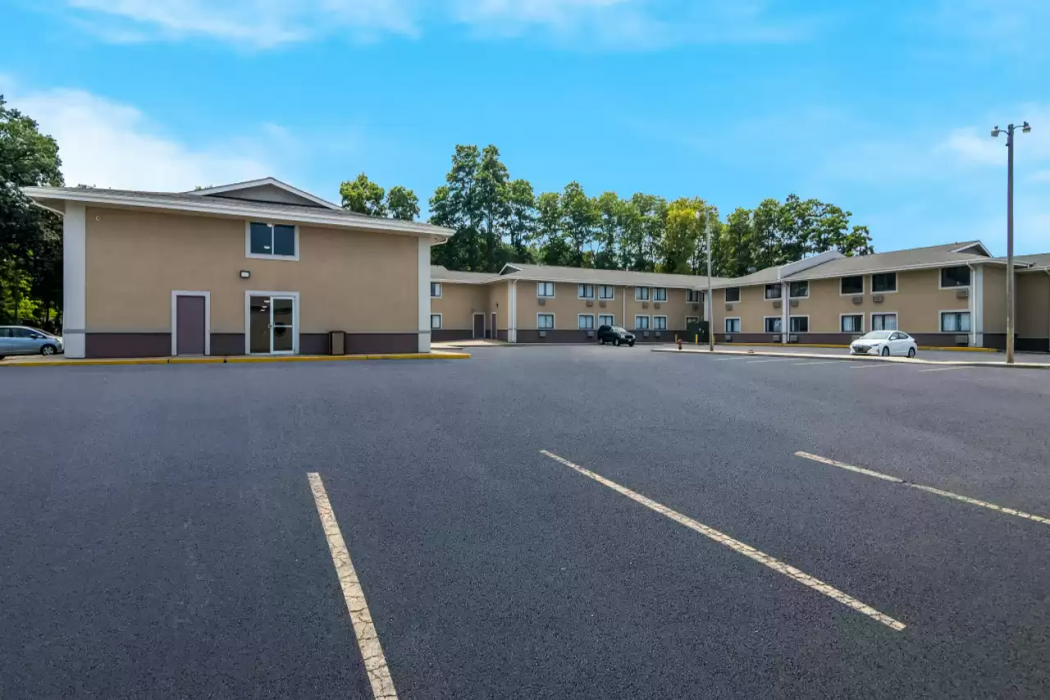 Econo Lodge Portage 3/40