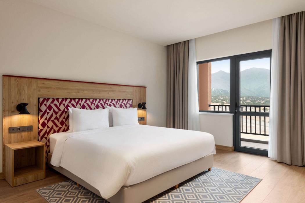 Ramada Encore by Wyndham Zomin 10/41