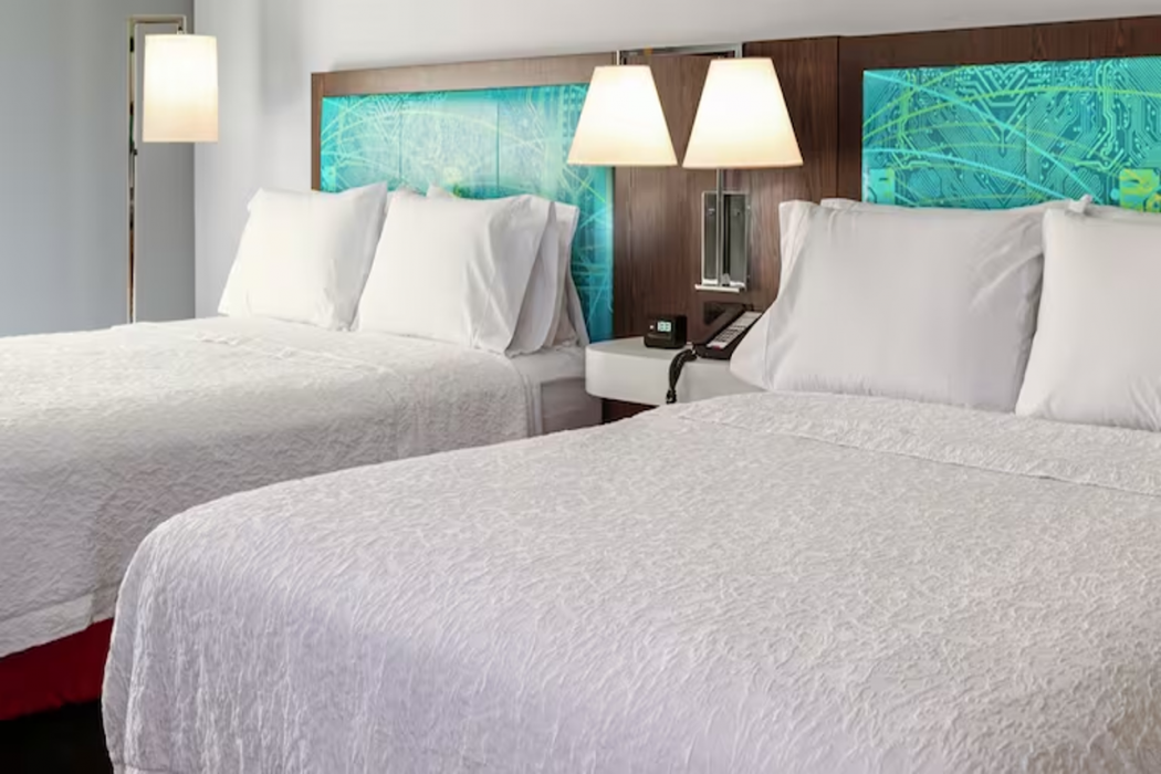 Hampton Inn Saline MI 7/39