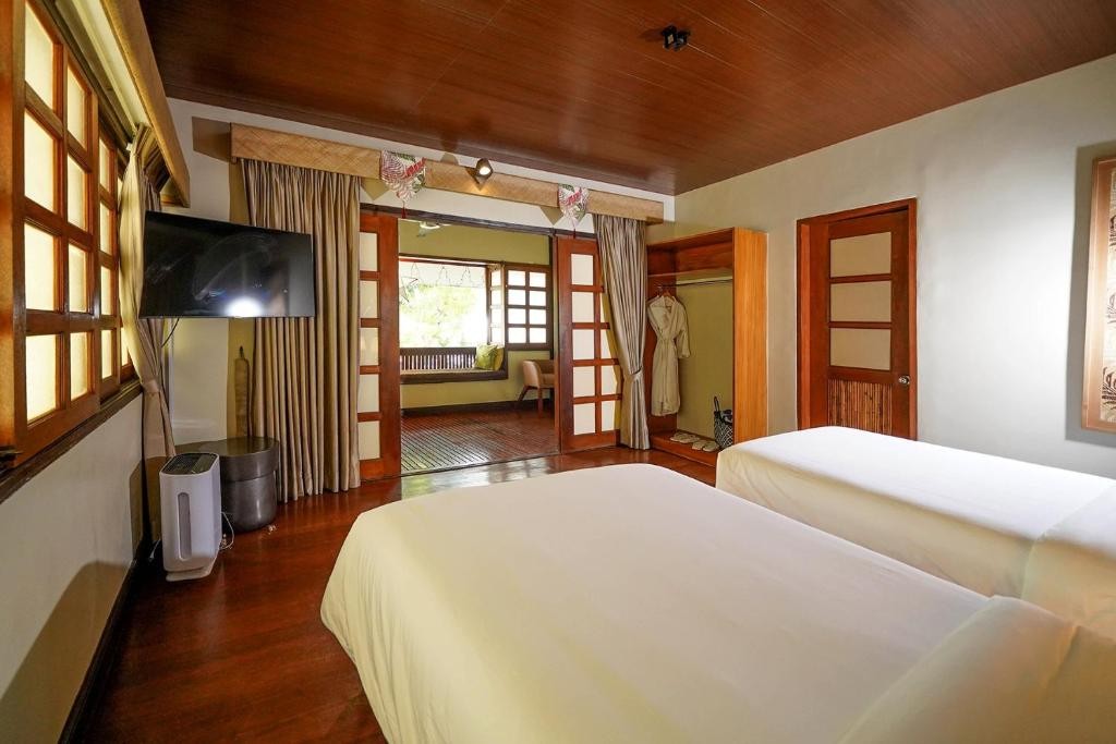 CLUB SERENA RESORT 10/64