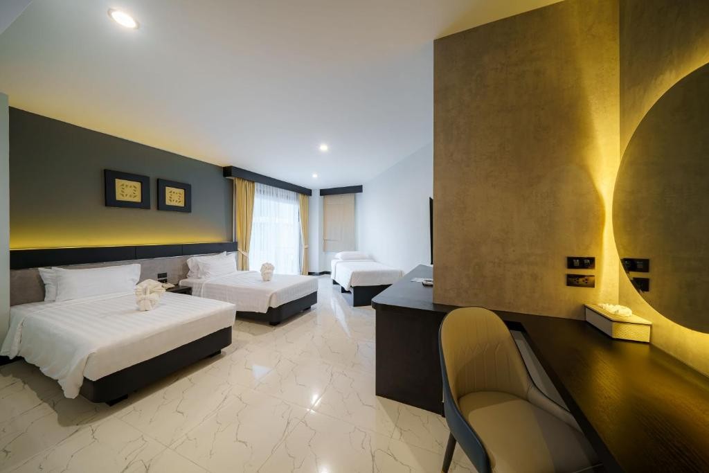 LHC Hotel and Resort 22/75