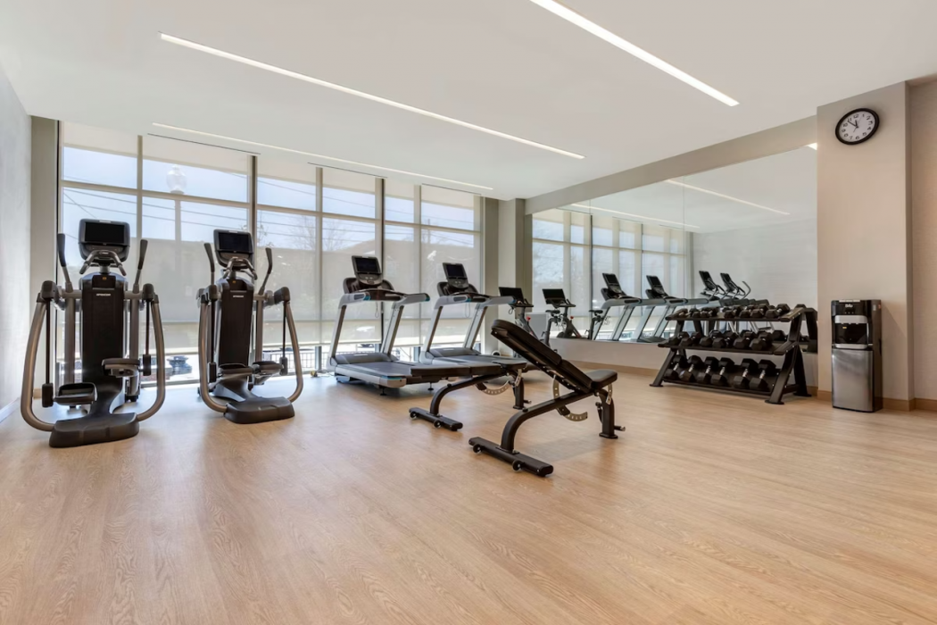 Cambria Hotel Waco University Riverfront 12/35