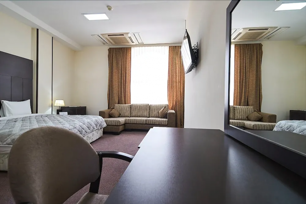 Crossway Hotel Baku 18/60