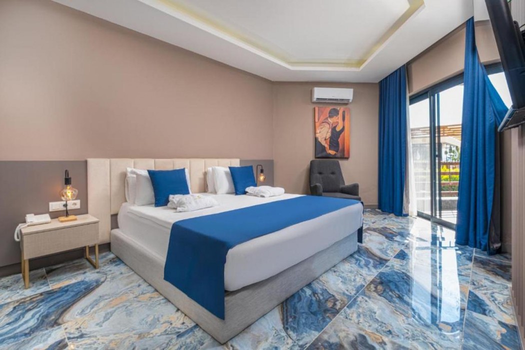 Feniks Hotel 14/61