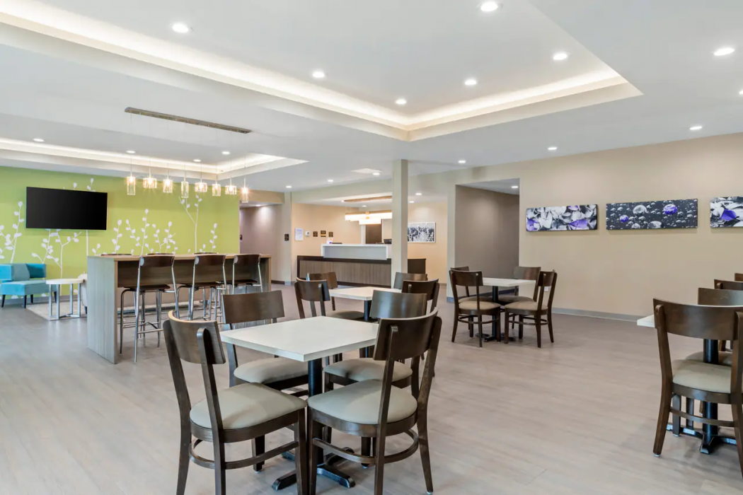 Sleep Inn & Suites Liberty TX 14/23