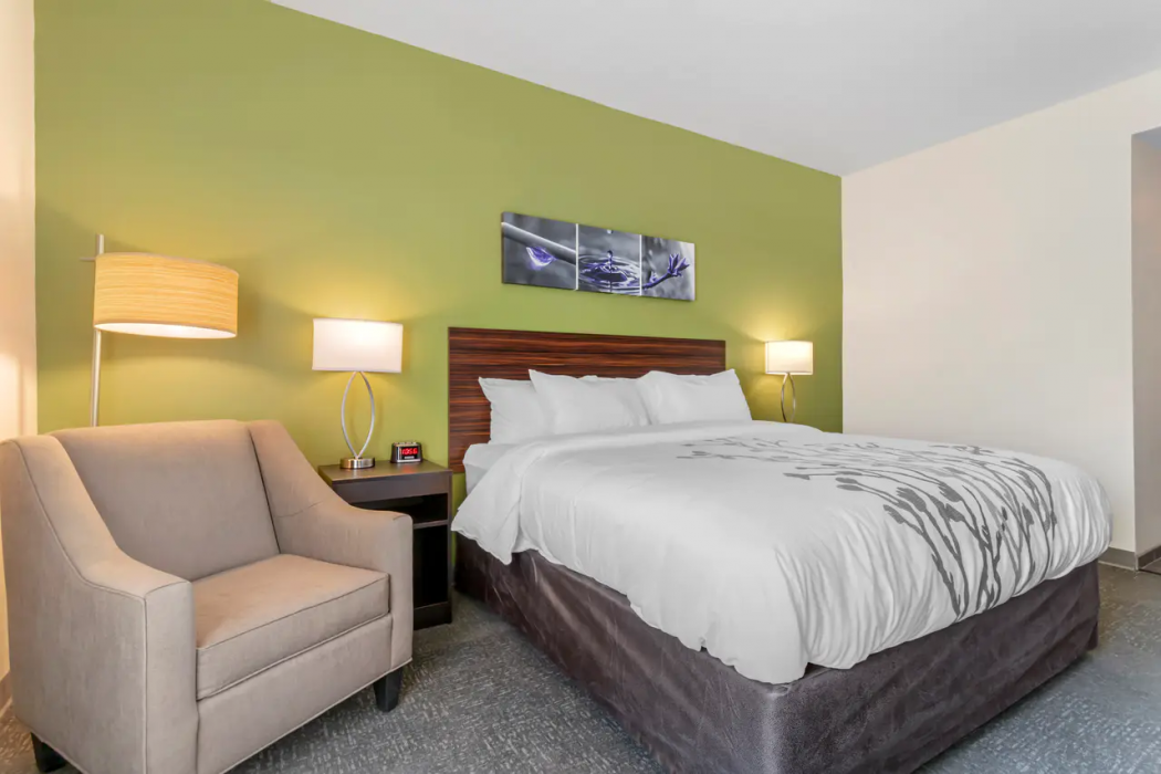 Sleep Inn & Suites Liberty TX 10/23