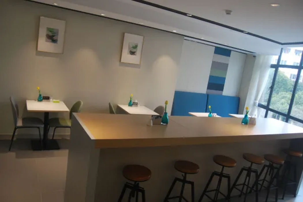 Home Inn Selected (Minlei Road Metro Station, Caolu, Shanghai) 13/15