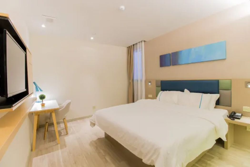 Home Inn Selected (Minlei Road Metro Station, Caolu, Shanghai) 4/15