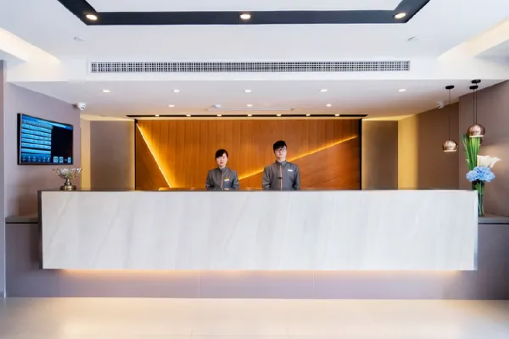 Home Inn Selected (Shanghai Hongqiao Gubei Yaohong Road Metro Station) 8/53