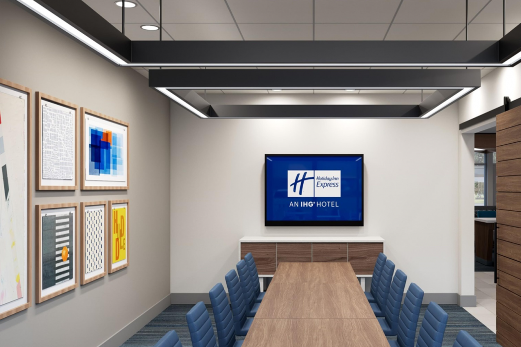 Holiday Inn Express and Suites Dry Ridge 23/63