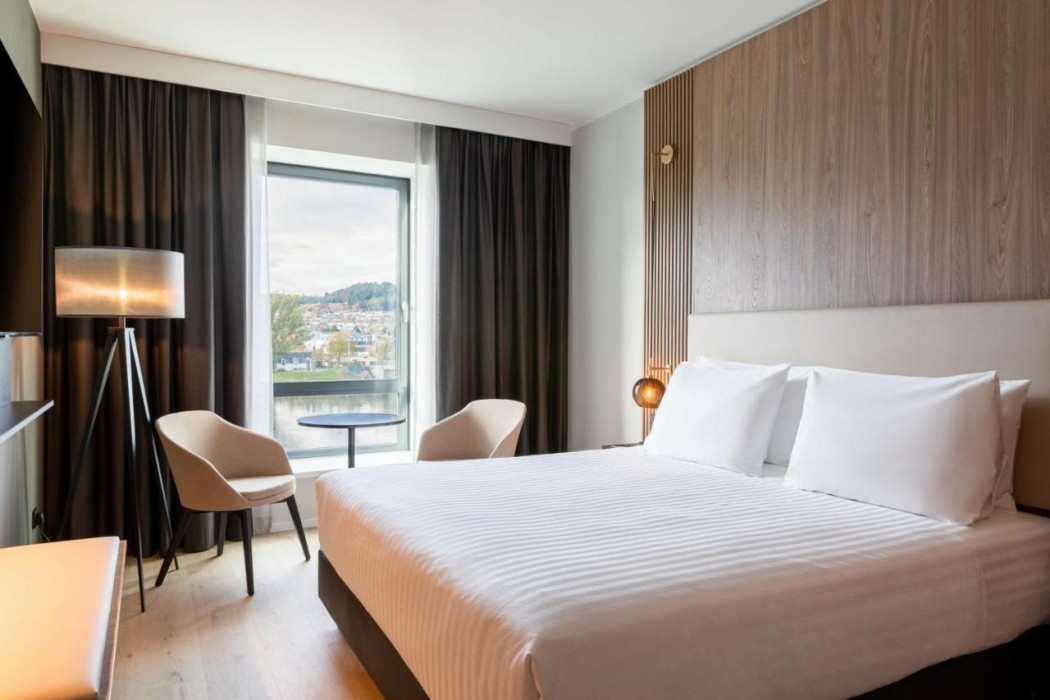 AC Hotel Inverness 14/60