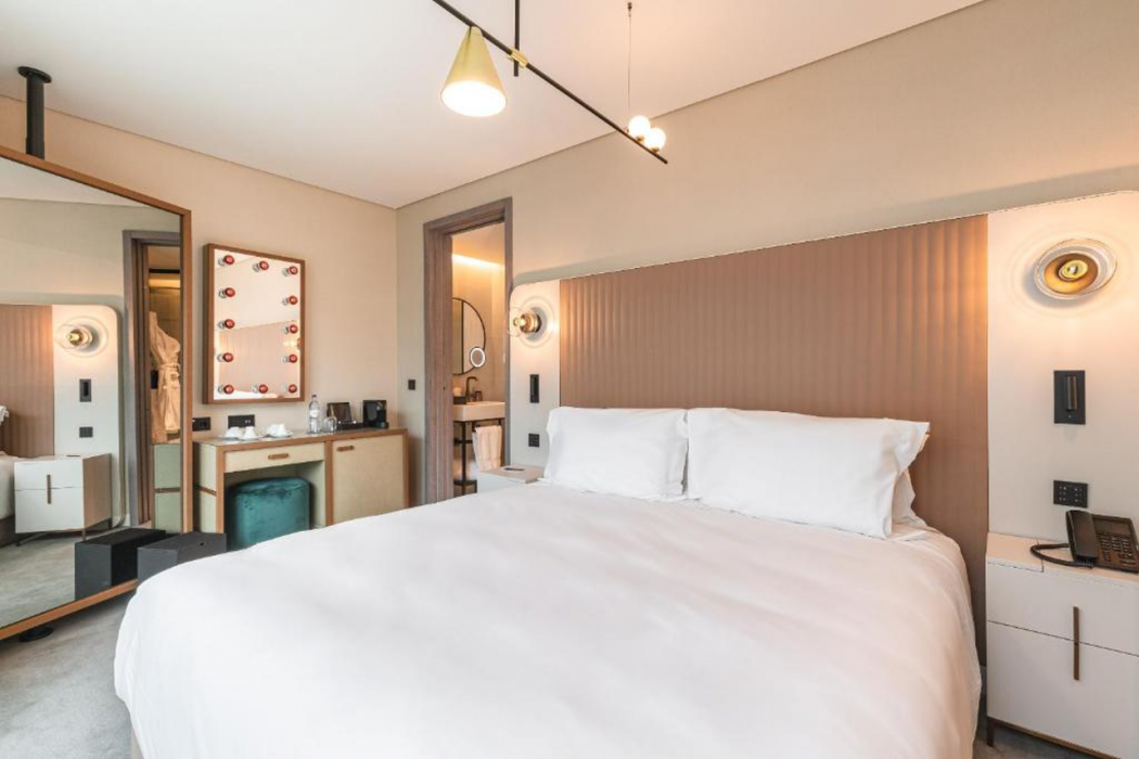 Luster Hotel 13/58