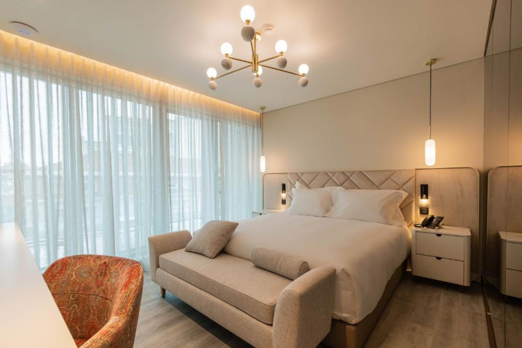 Luster Hotel 16/58