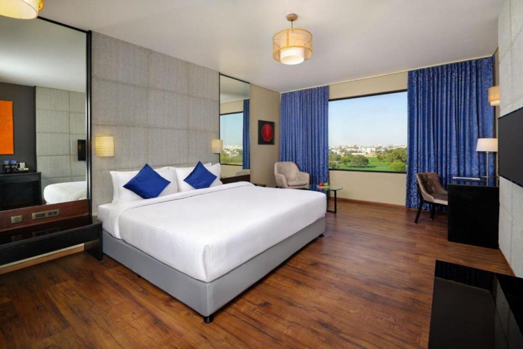 Essentia Luxury Hotel Indore 22/68