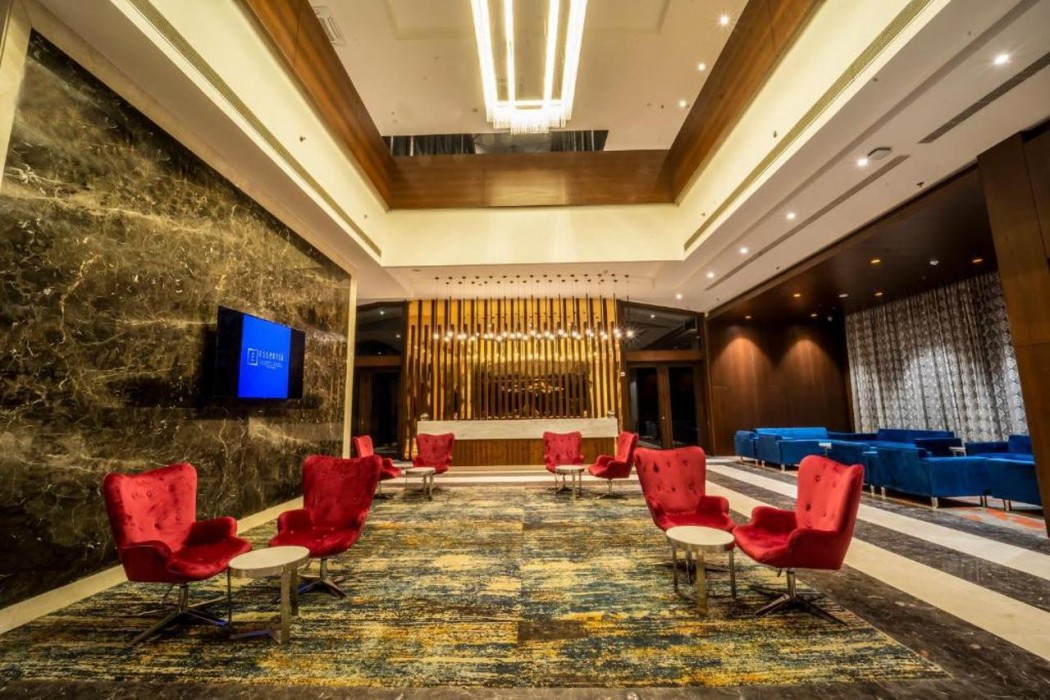 Essentia Luxury Hotel Indore 24/68