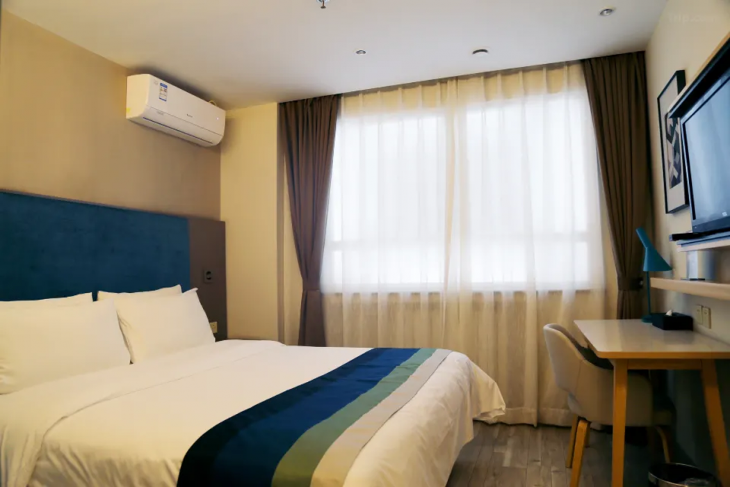 Home Inn (Tianjin West Railway Station) 15/25