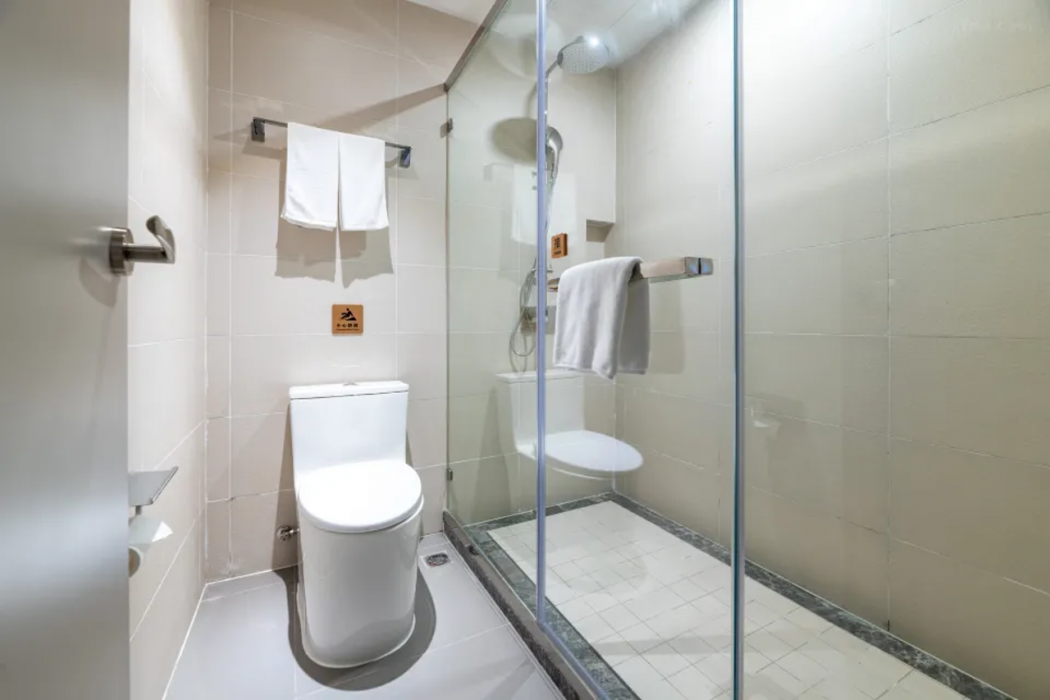 Home Inn selected (Xiamen Haicang District government store) 4/8