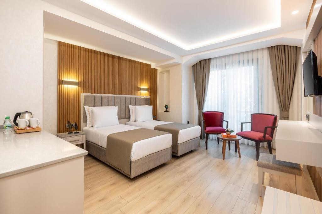 CARINA GOLD HOTEL 12/65