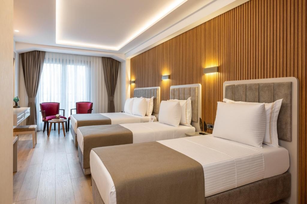 CARINA GOLD HOTEL 11/65