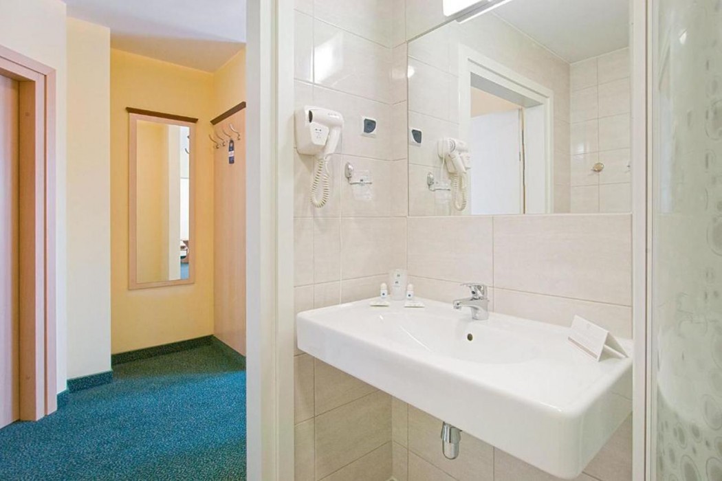 Hotel Wodnik 11/29