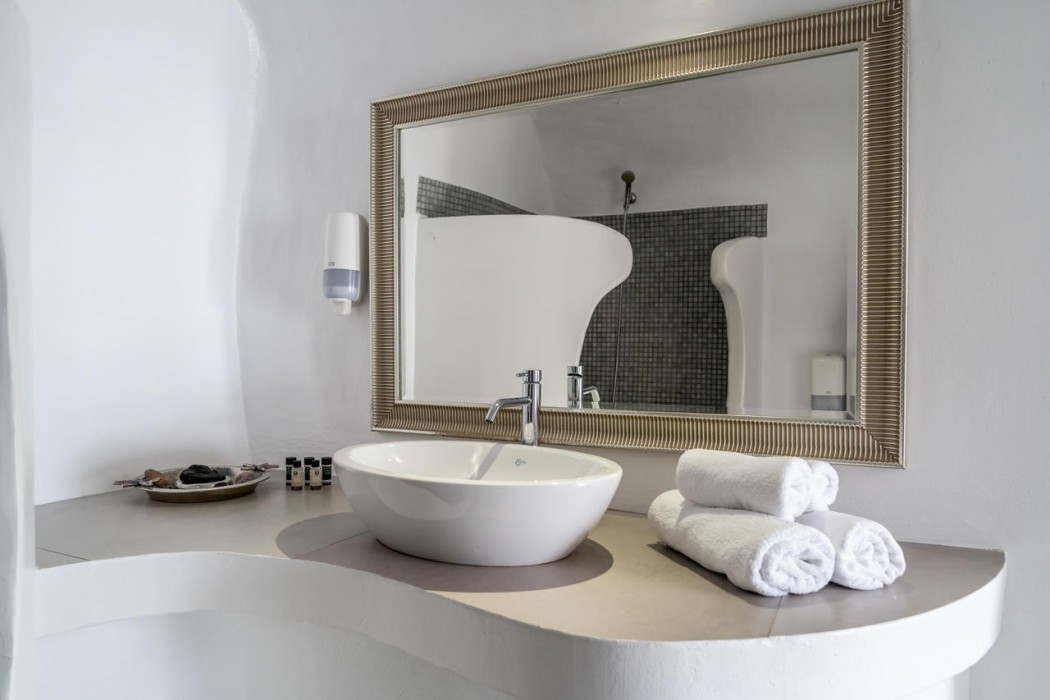 Vogue Suites 43/100