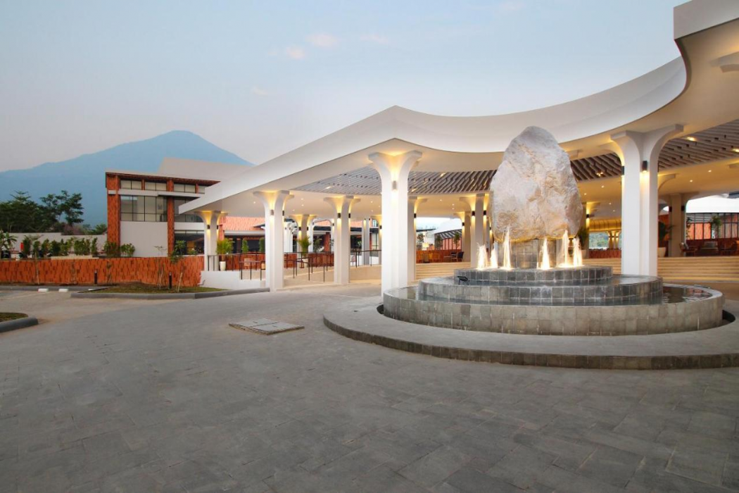 Hotel Santika Premiere Linggarjati 2/49