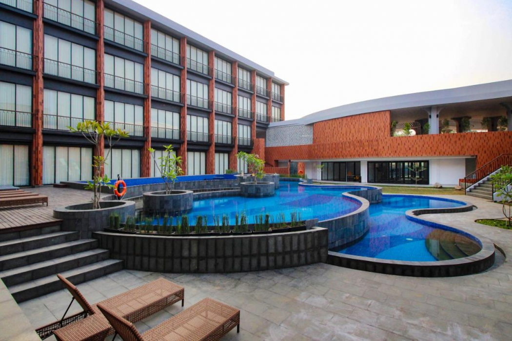 Hotel Santika Premiere Linggarjati 40/49