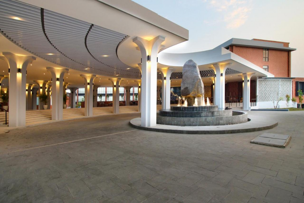 Hotel Santika Premiere Linggarjati 3/49
