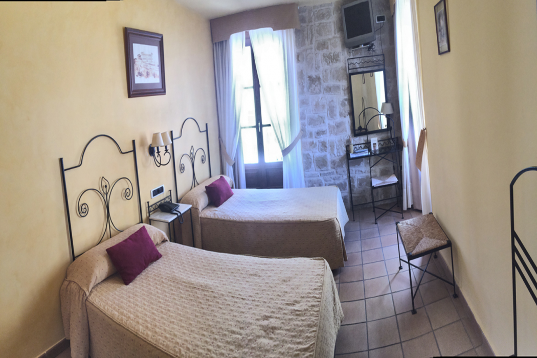 Hotel Guadalope 9/14