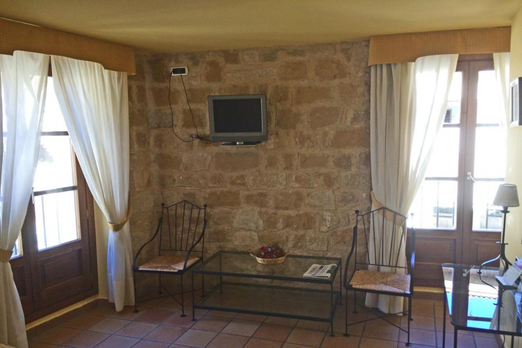 Hotel Guadalope 7/14