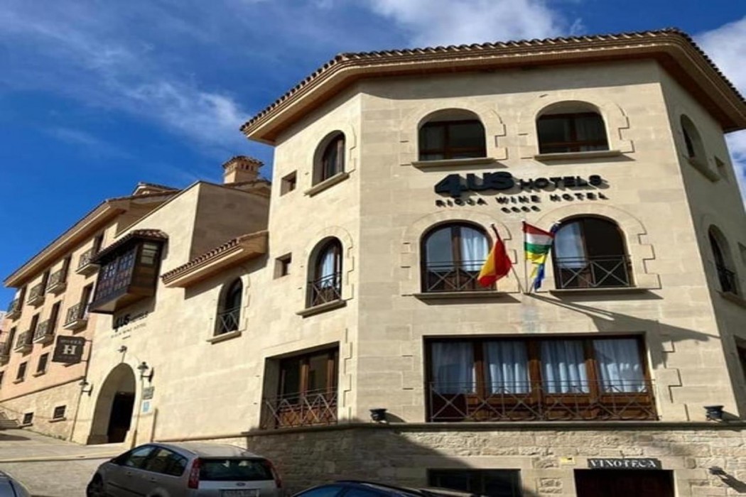 4US RIOJA WINE HOTEL 1/41