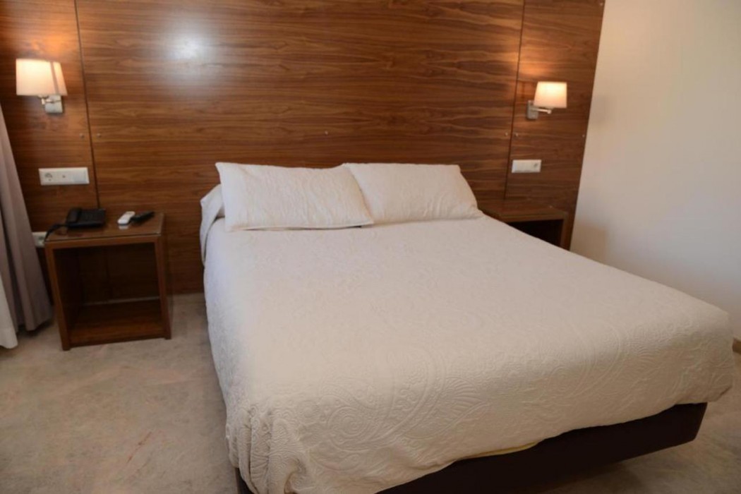 Hotel Escudero 12/58