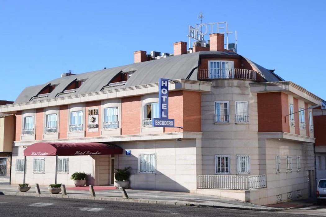 Hotel Escudero 1/58