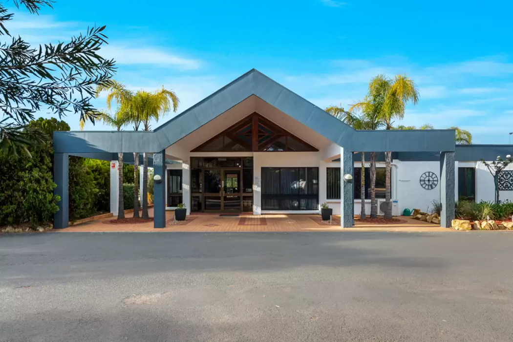 Comfort Inn & Suites Riverland 1/27