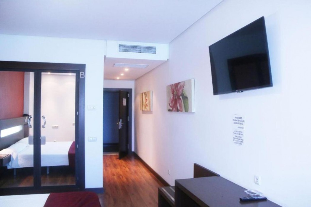 Hotel La Cantuena 13/35