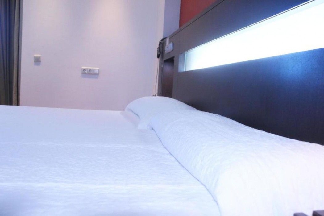 Hotel La Cantuena 7/35