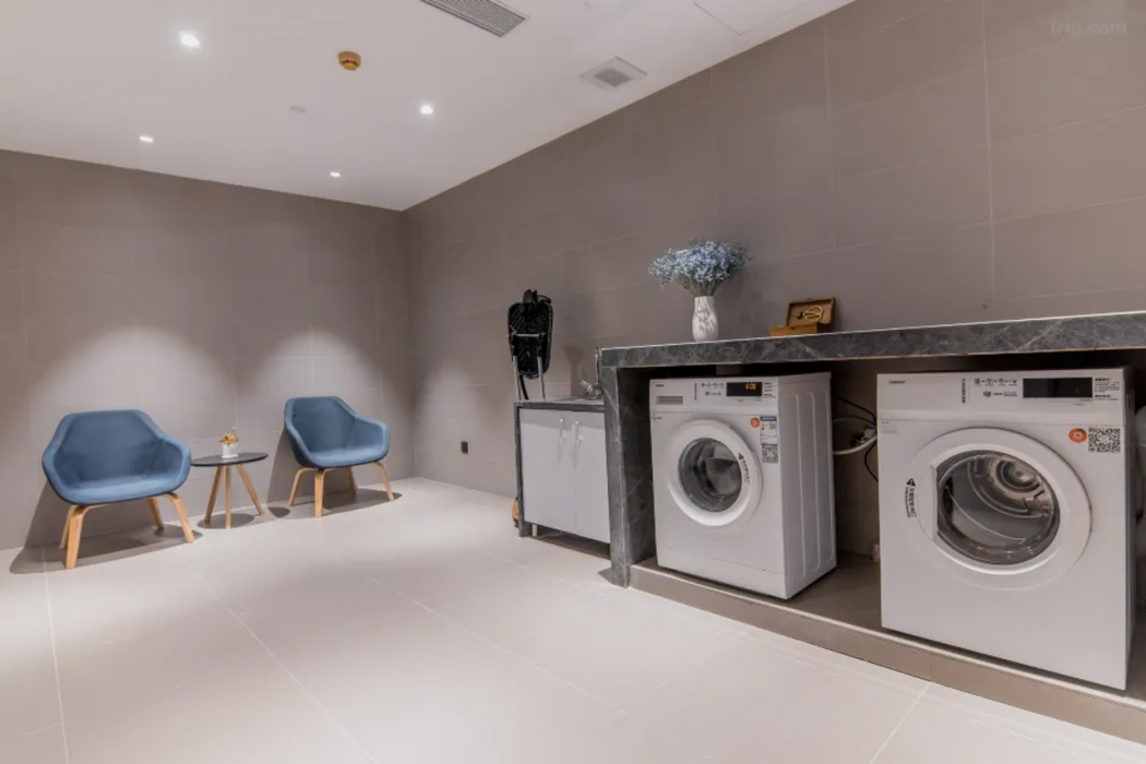 Home Inn Selected (Shanghai Expo Garden, Chengshan Road Metro Station) 24/44