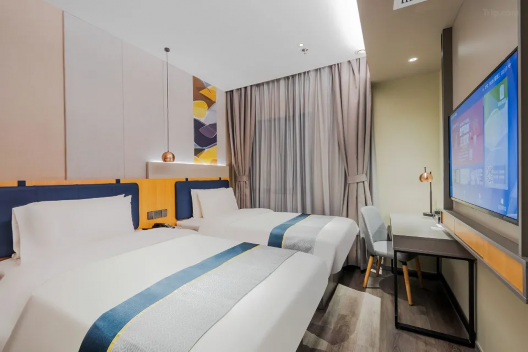 Home inn Selected Hotel (Shanghai The Bund City God Temple) 17/52