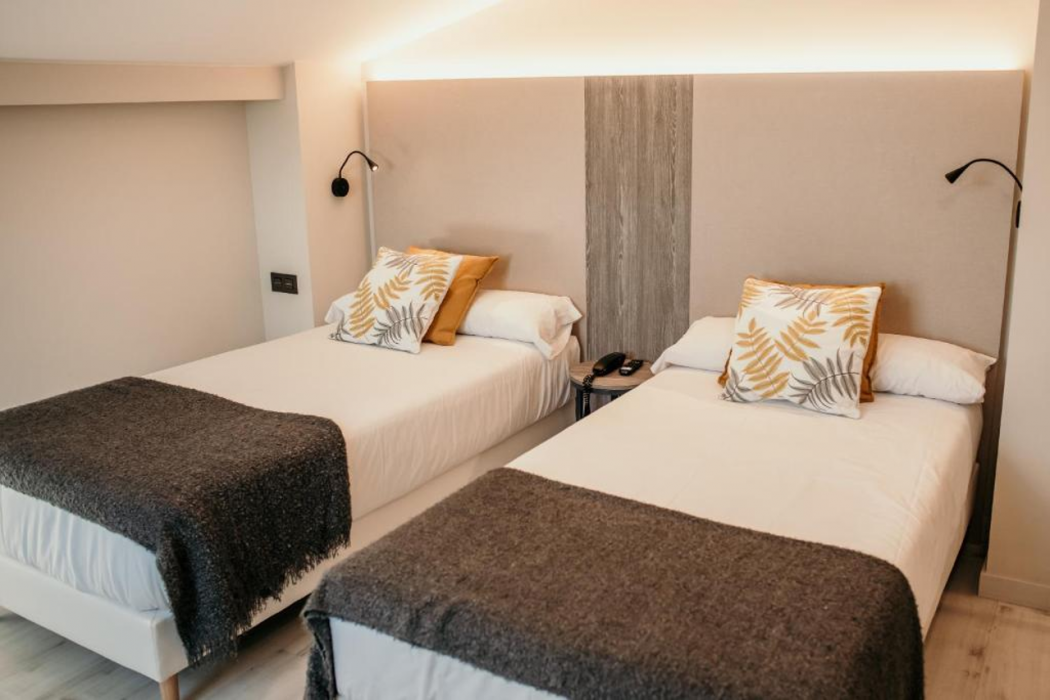 Hotel Lux Melide 12/62