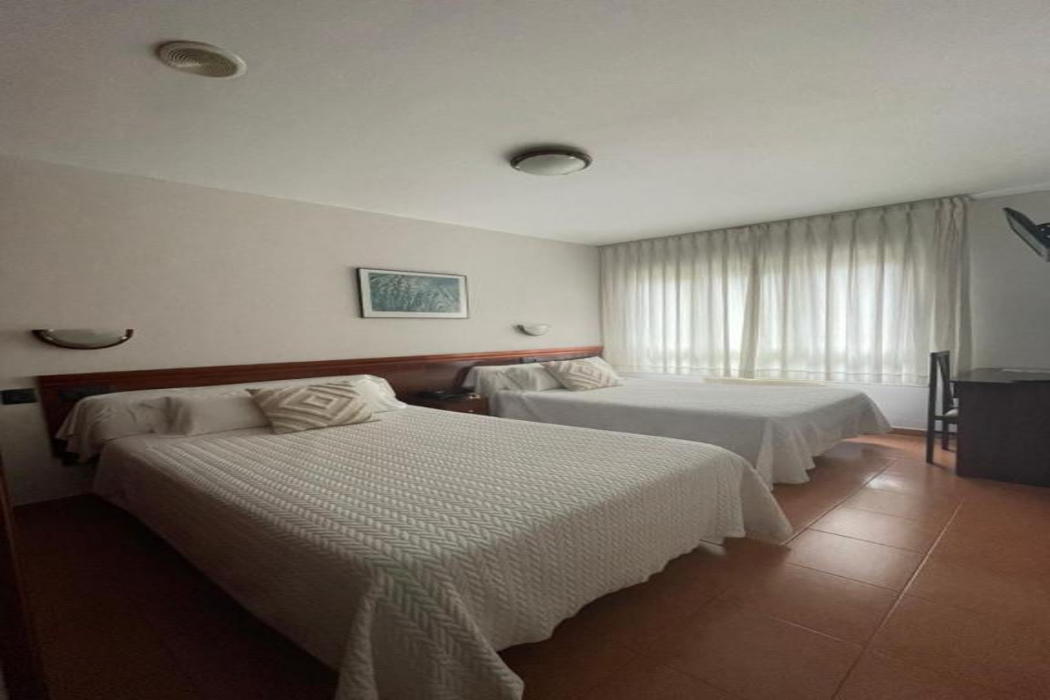 Hotel Valdes 7/33