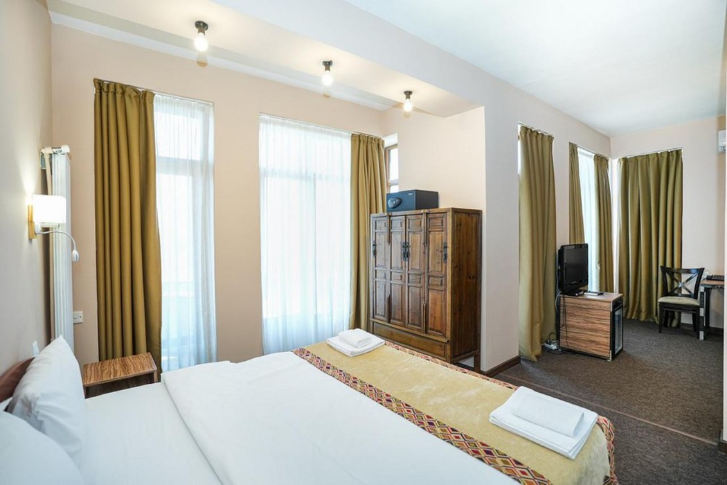Andza Tbilisi Hotel 42/84