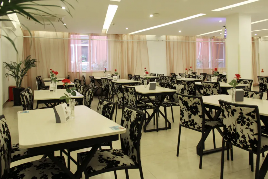 Fairyland Hotel (Kunming Jiaochang Middle Road) 7/8