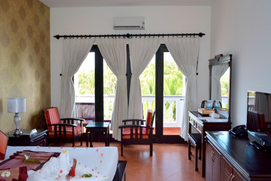 Sea Lion Beach Resort And Spa 9/59
