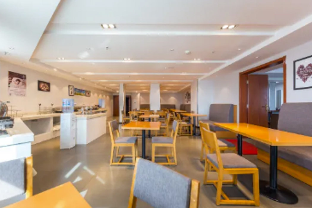 Yitel Hotel (Xining West Street Wangfujing) 33/59