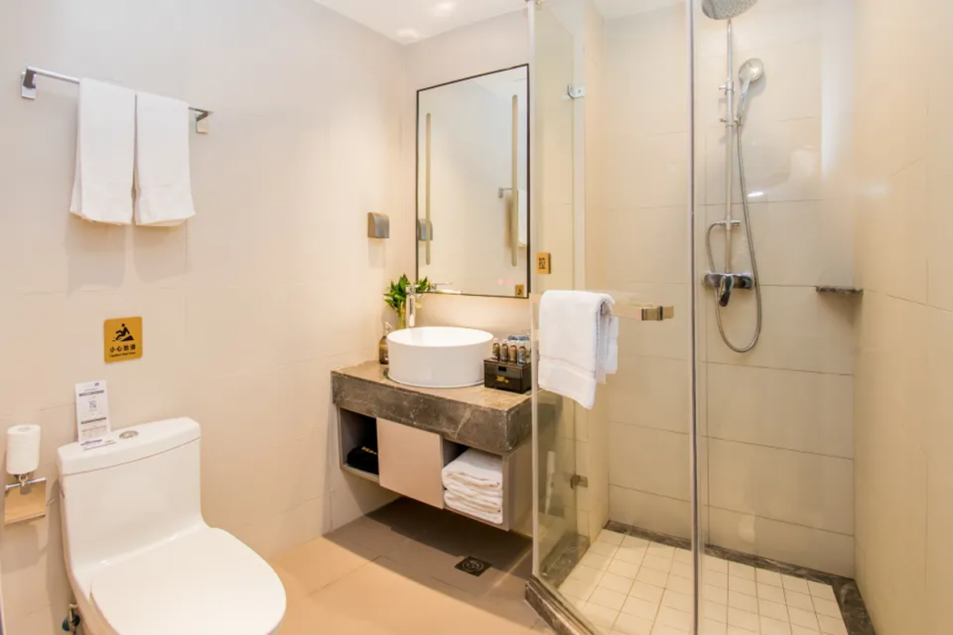 Home Inn Selected (Shanghai Wuning Road Metro Station Anyuan Road) 7/9