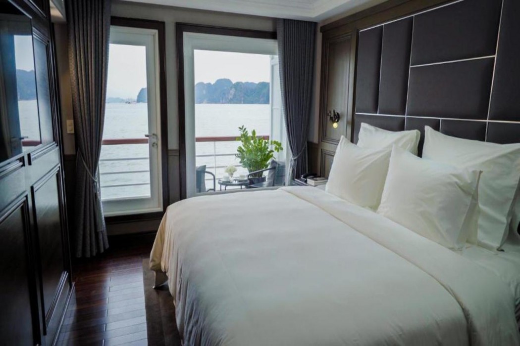Paradise Grand Cruise – Lan Ha Bay 13/65