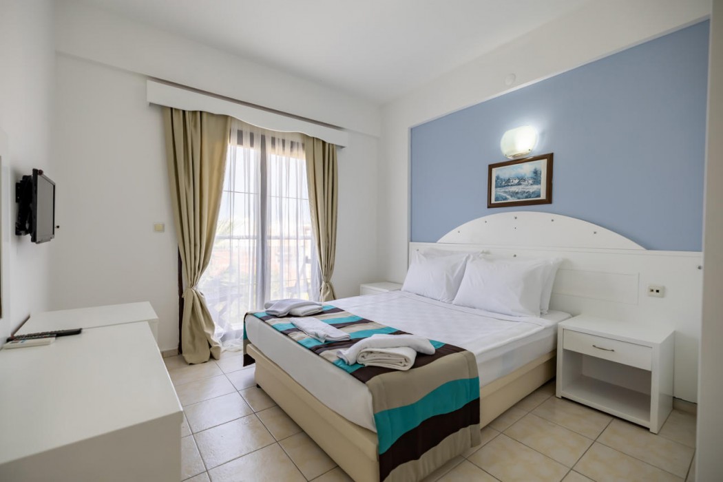 MAXSEA Beach Hotel 13/44