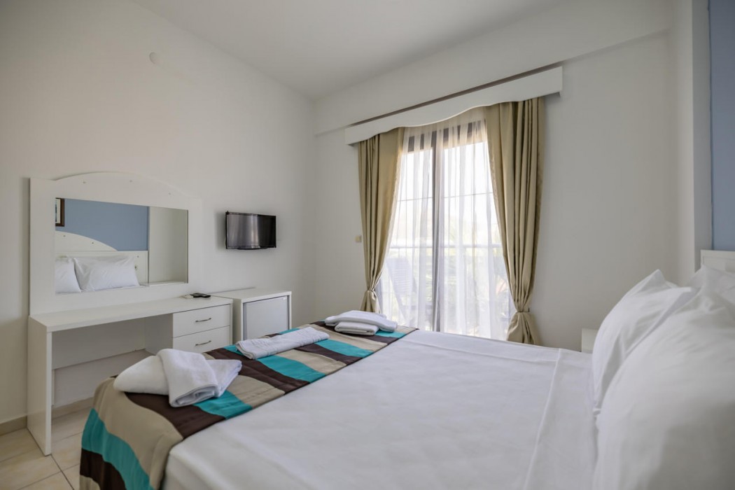 MAXSEA Beach Hotel 11/44