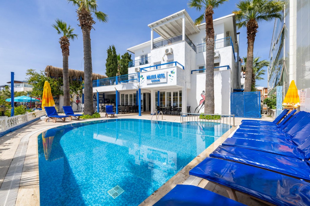 MAXSEA Beach Hotel 26/44