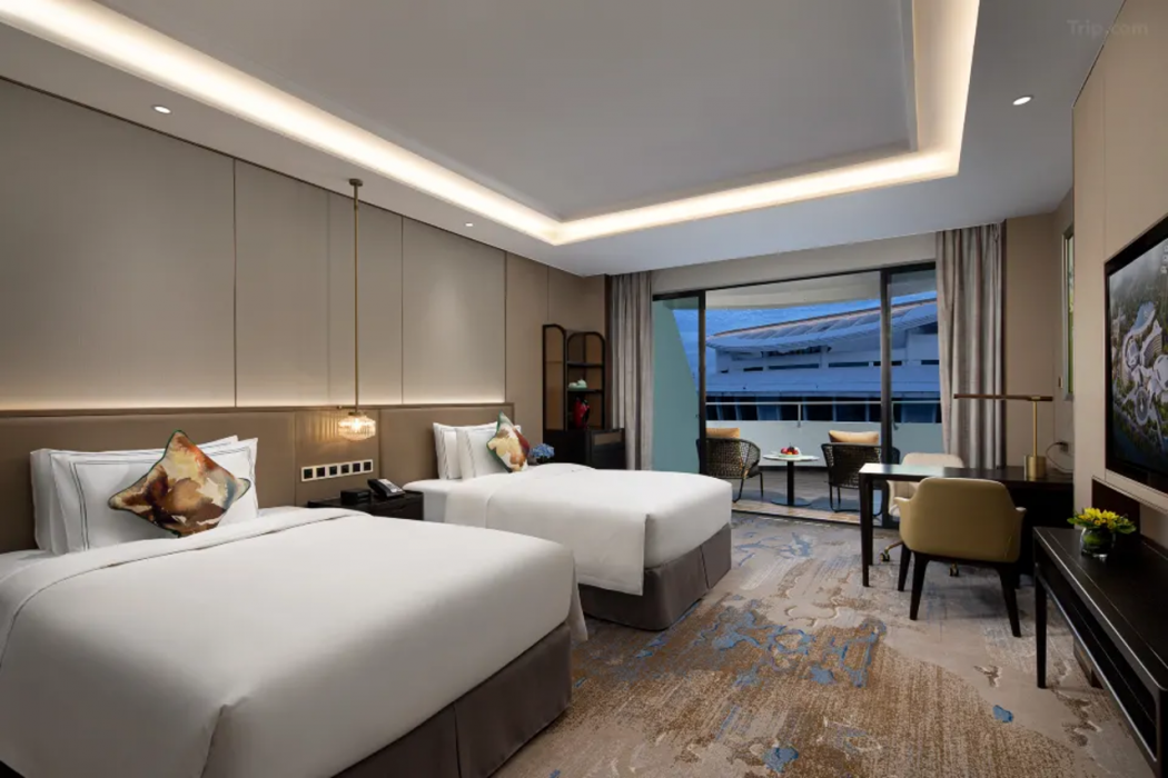 White Swan Hotel (Taizhou International Conference Center) 6/22